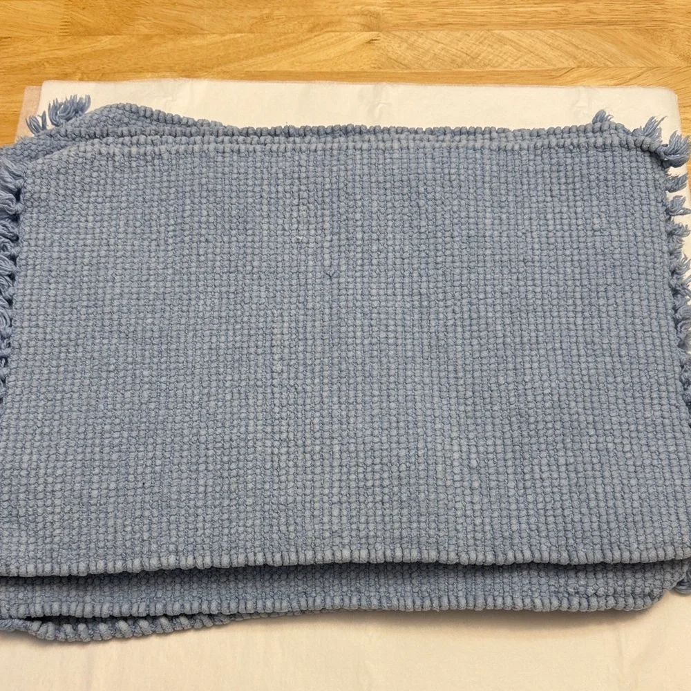 Set of 8 Blue Woven placemats , heavyweight reversible fabric, excellent